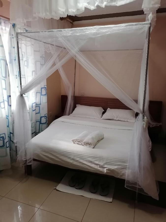 Easy Sleep Guesthouse Kitale Extérieur photo